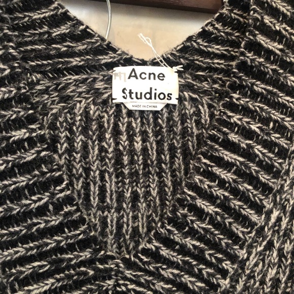 $480 Acne Studios Keborah wool v neck sweater size small - Picture 5 of 9